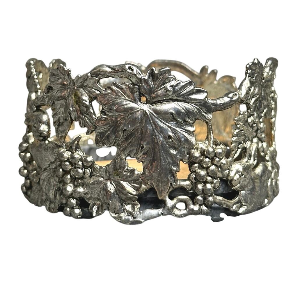 Vintage Arthur Court repousse wine coaster grapevine rabbits pewter cork marble